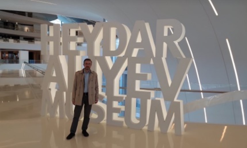 2019_11_24_Artem_Yerkanyan_v_Muzeya_Heydar_Akiyev_v_Baku.jpg