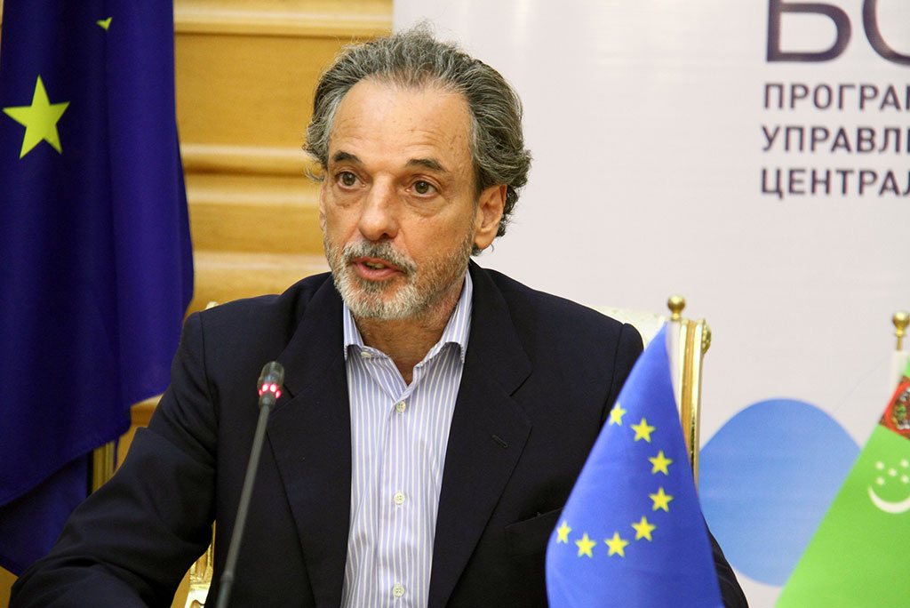 2021_12_03_Ambassador_Diego_Ruiz_Alonso.jpg