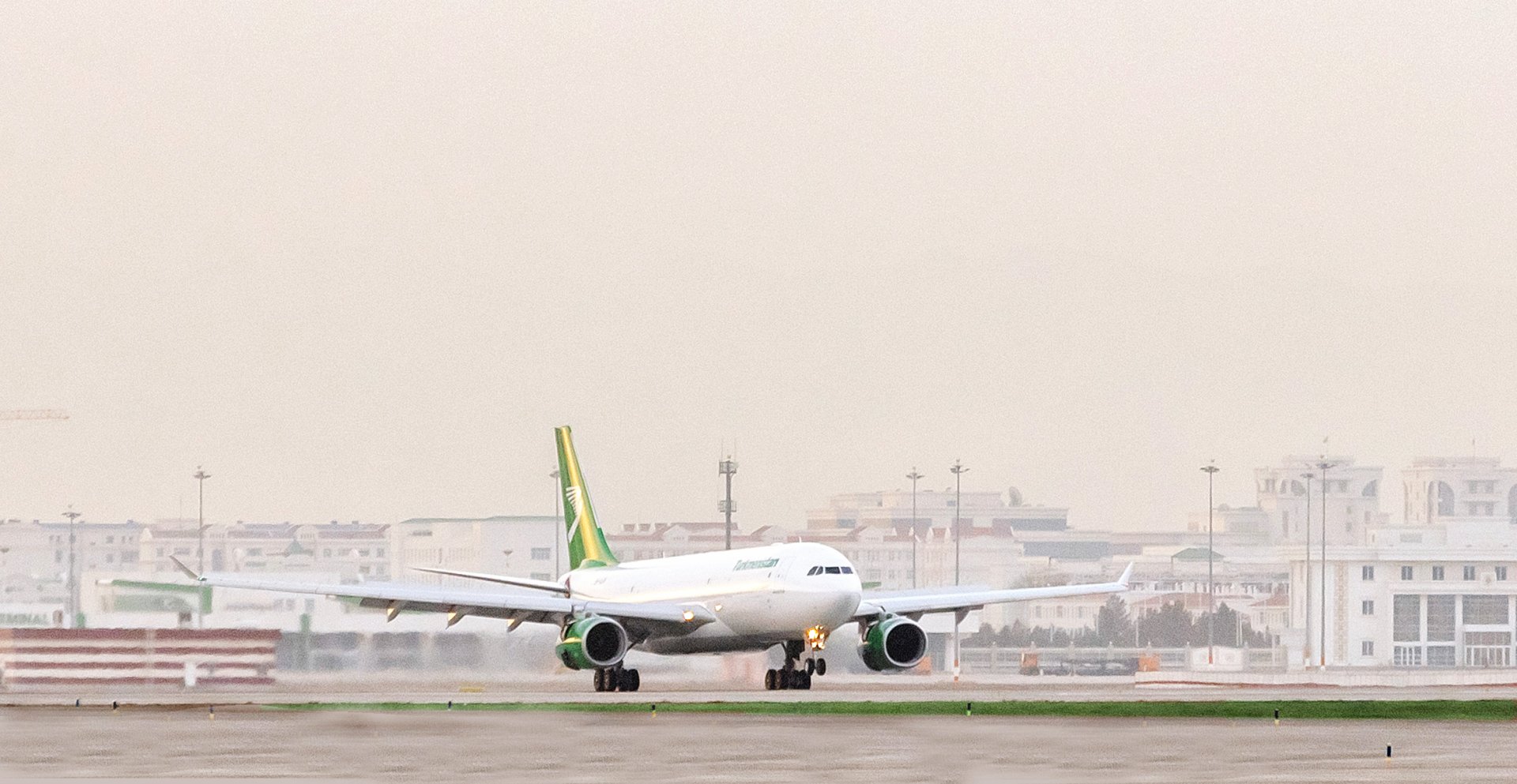 Turkmenistan Airlines cancels flights to Russia's Moscow