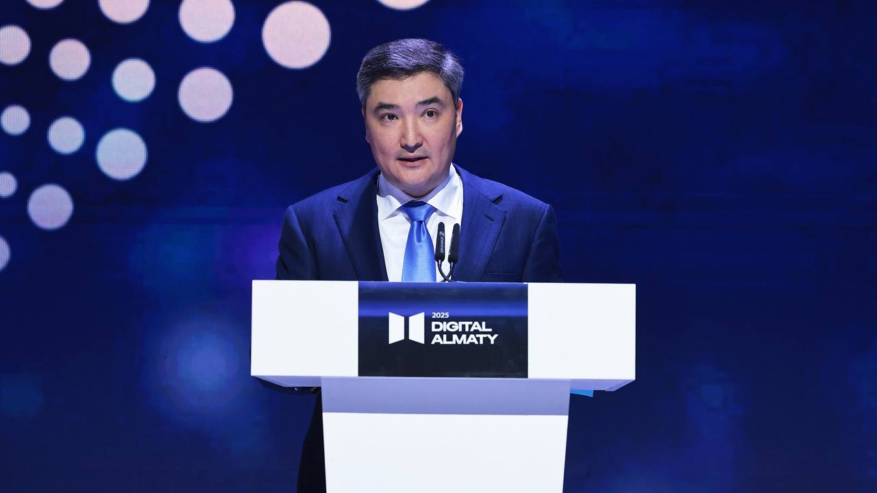 Kazakhstan spotlights bustling potential of Caspian Sea ports