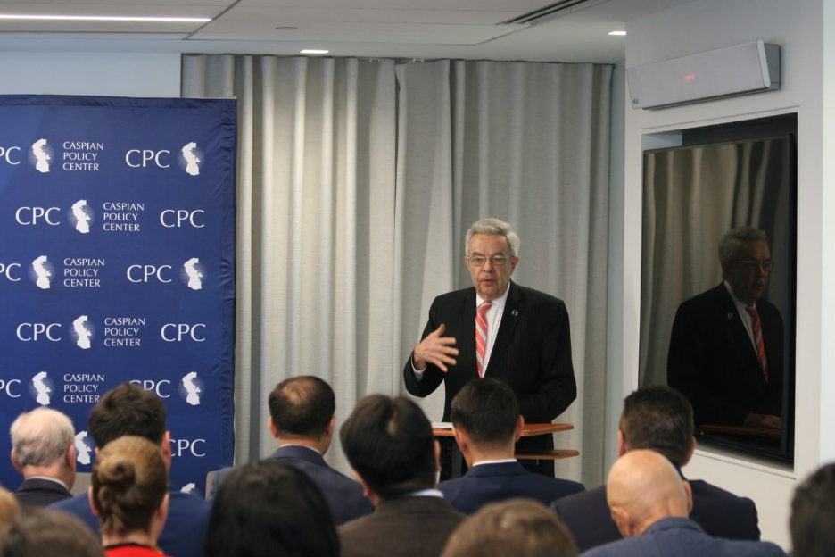 C5+1 should evolve into C6+1 with Azerbaijan's participation, Ambassador Hoagland says