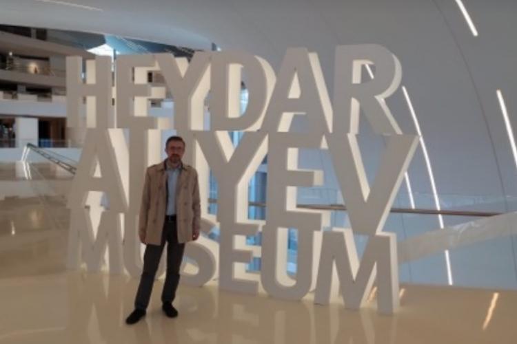 2019_11_24_Artem_Yerkanyan_v_Muzeya_Heydar_Akiyev_v_Baku.jpg