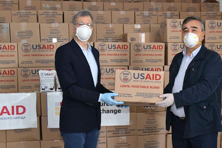 2020_04_16_USAID_sent_130_tons_of_food_in_Uzbekistan.jpg