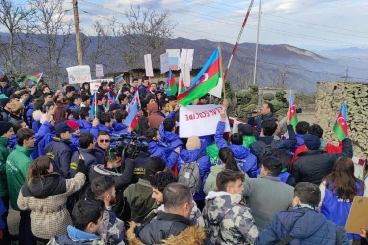 2022_12_30_Azerbaijanski_protest_na_Lachinskiya_pat_2.jpeg