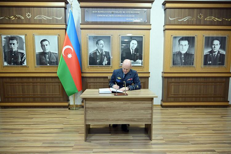 Azerbaijan, NATO exchange views on military education