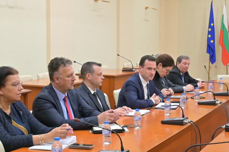 AOBЕ and Energy Minister Zhecho Stankov discussed special compensation instruments for dealing with crisis situations with electricity prices