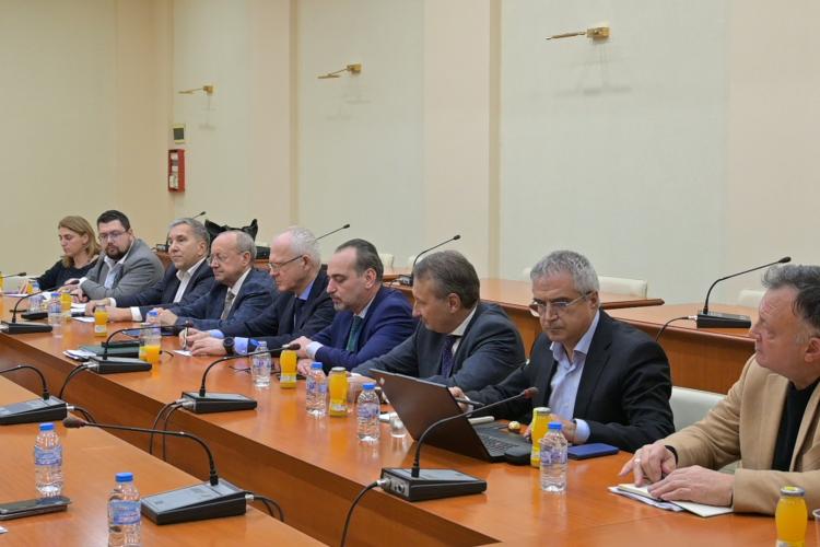 AOBЕ and Energy Minister Zhecho Stankov discussed special compensation instruments for dealing with crisis situations with electricity prices